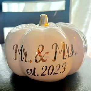 Mr & Mrs 2023
